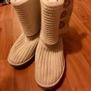 Ugg knit boots